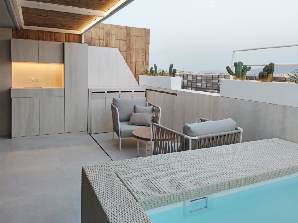 terraza con vistas y piscina 6